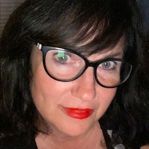 Meet your Posher, Mary jo